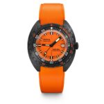 DOXA SUB 300 Carbon Professional